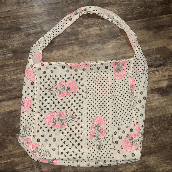 Free People Handbags - Free People Pink and Black Floral Shoulder Bag